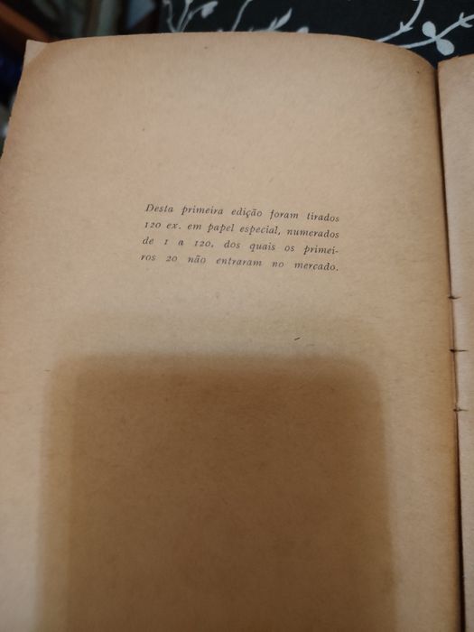 Livro Crónicas de Londres - Eça de Queiroz (1.ª Edição 1944) - IMPECÁVEL & NUMERADO