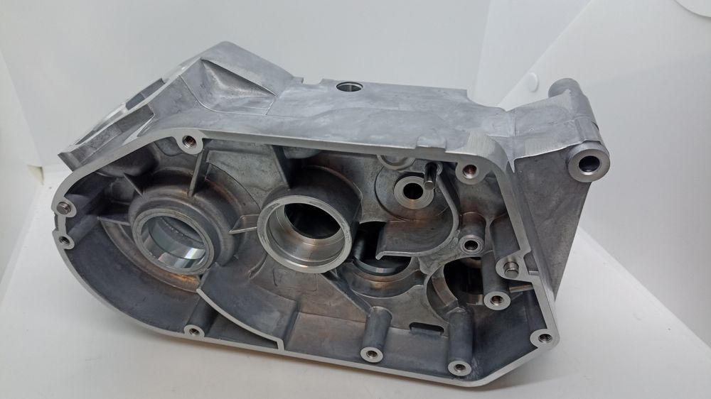 Kartery Simson S51, Obudowa silnika Simson S60, 46mm, DUELLS, nowe