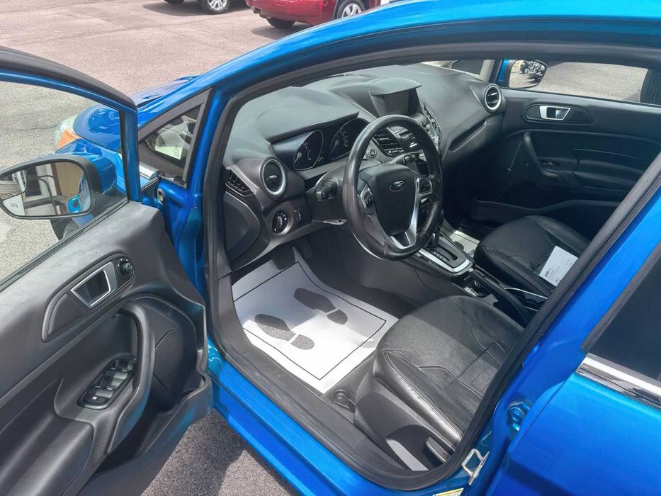 Ford Fiesta Titanium      2015