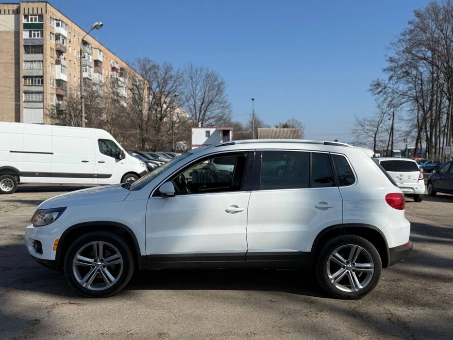 Volkswagen Tiguan 2017 року на максимальній комплектації