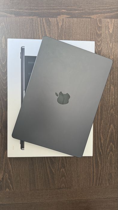 MacBook Pro 14" M4 Pro (24GB / 512GB) – Bateria 100% / Como Novo