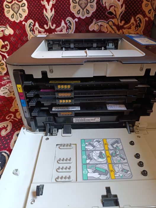 Лазерний принтер SAMSUNG CLP-320.