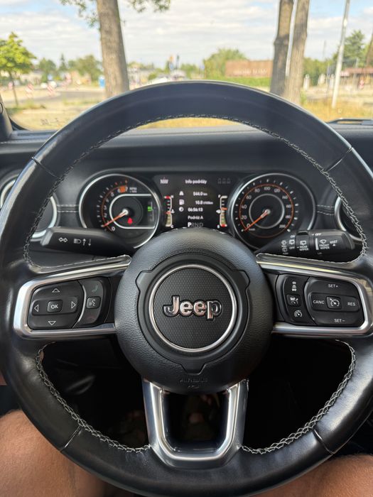 Jeep Sahara 2.0 270KM na GWARANCJI