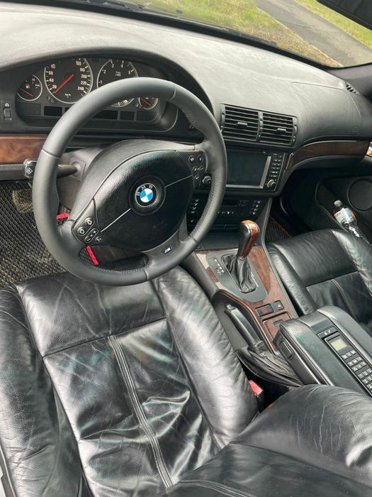 Продам BMW 528 i