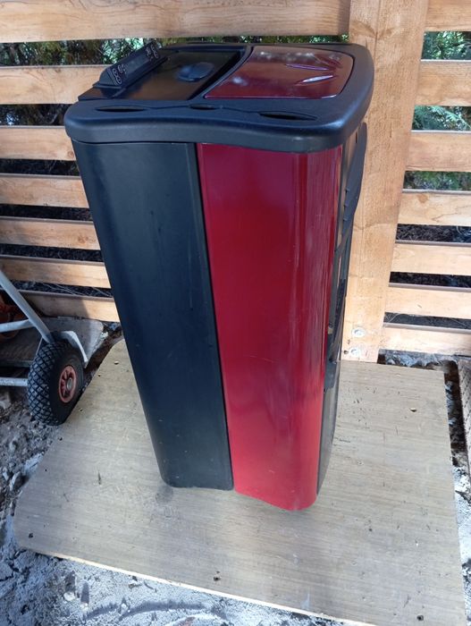 Piecyk  kominek piec koza na pellet, pelletowy  włoski 9 kw