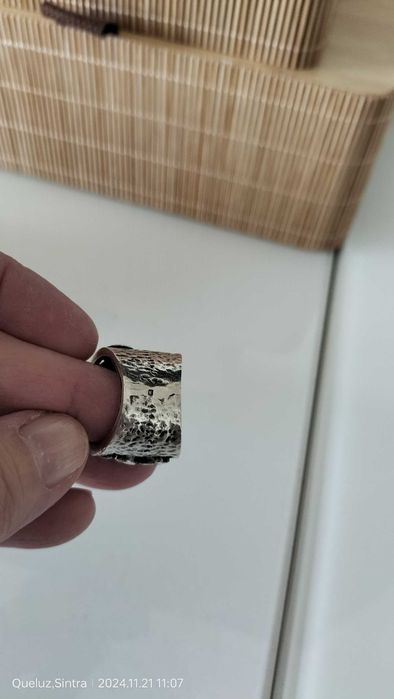 Anel em prata e zircões