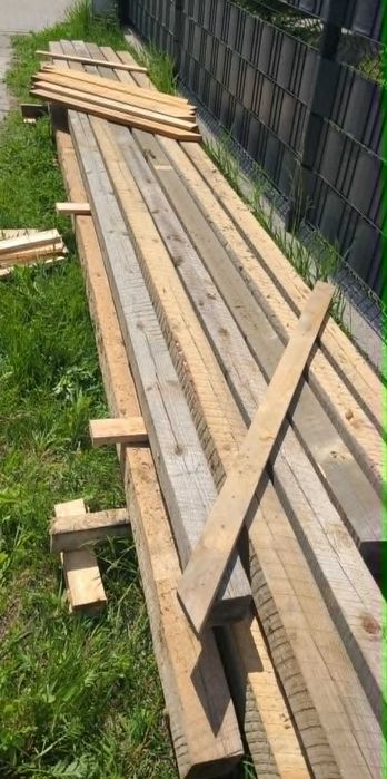 Słupek drewniany suchy 10/10, 280cm i 520cm