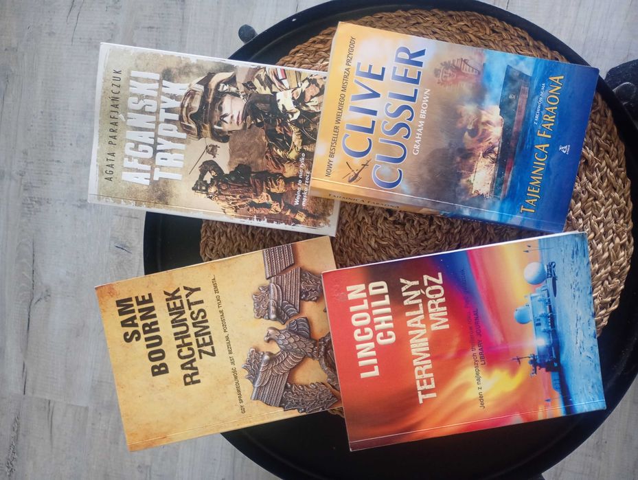 Zestaw 4 książek Sensacja