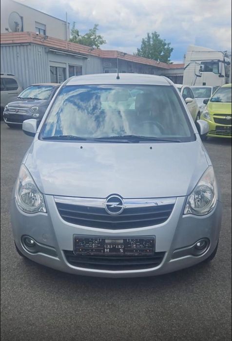 Opel Agila