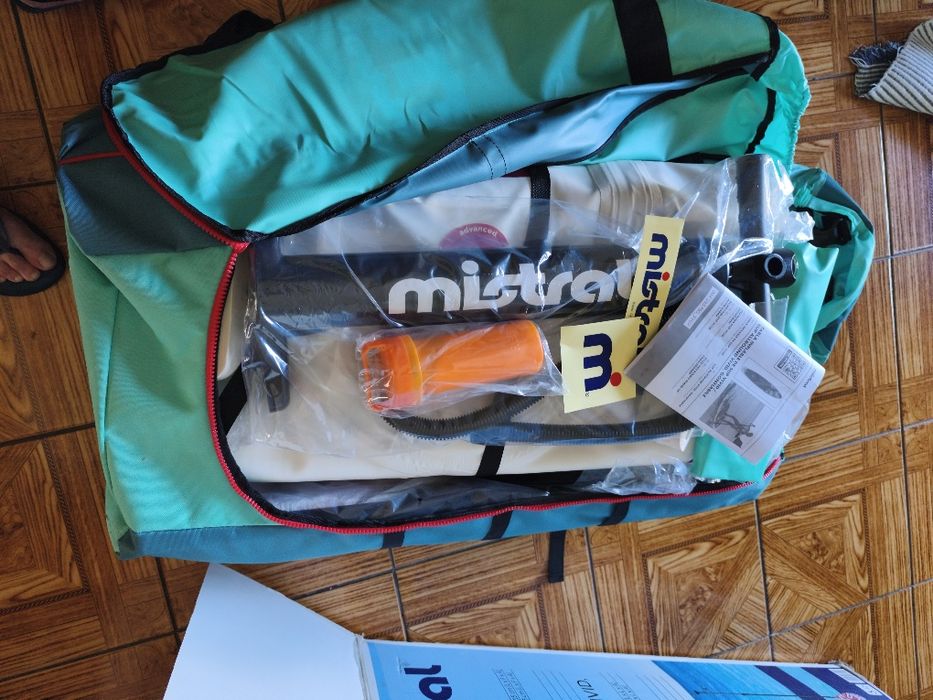 Prancha de paddle Mistral NOVA, nunca usada