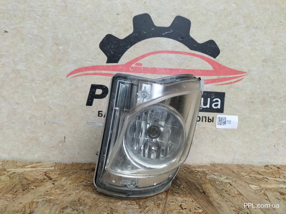 Lexus IS II 2005-2010 Фара противотуманная левая туманка
