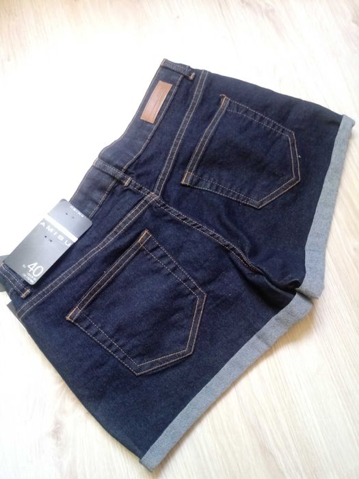 NEW YORKER jeansowe szorty spodenki na lato rozmiar 40 / M nieużywane