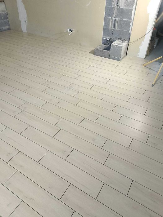 Arkadiusz Chęś - ArasBud wykończenia i remonty