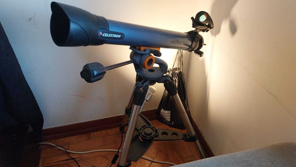 Telescópio Celestron Inspire 70AZ – Observação da Lua e Planetas
