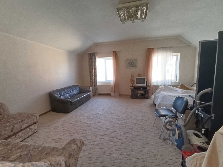 Продам дом 185 метров во втором Совиньоне на 10-ти сотках земли