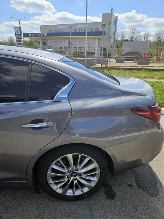Infiniti q50 3.0  2021 awd