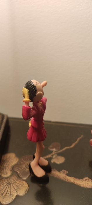 Olívia Palito em PVC