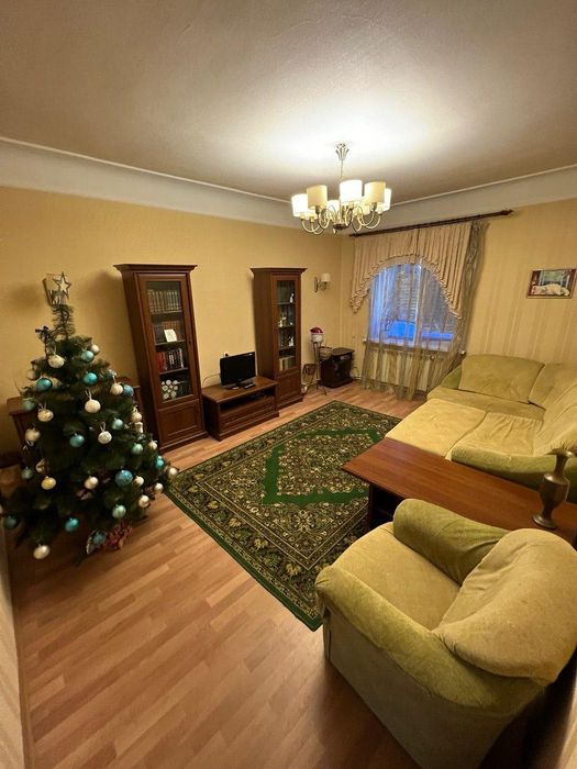 3'кімнатна . КВартира ул Миколи Леонтовича