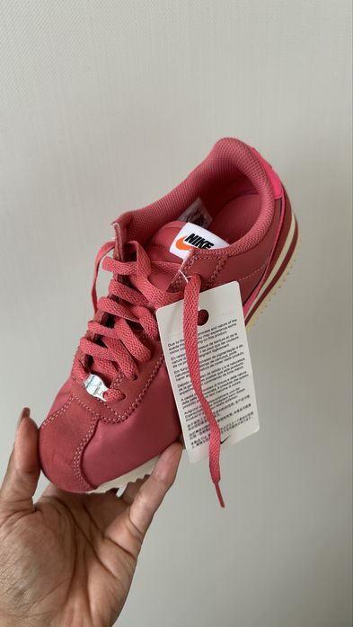 Sapatilhas Nike novas