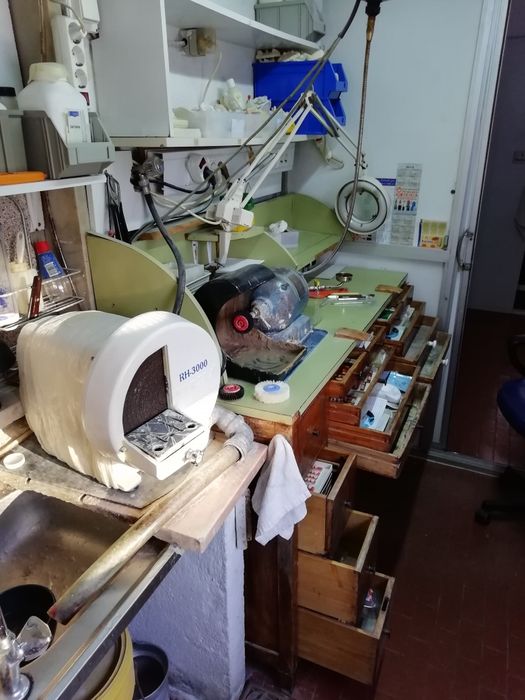 Motor de SUSPENSÃO, Marca FARO, para PRÓTESE DENTÁRIA. Gesso e brocas.