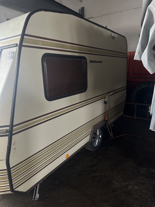 Кемпер кемпінг будинок на колесах автодім