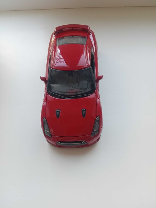 Детский игрушечный коллекционный автомобиль