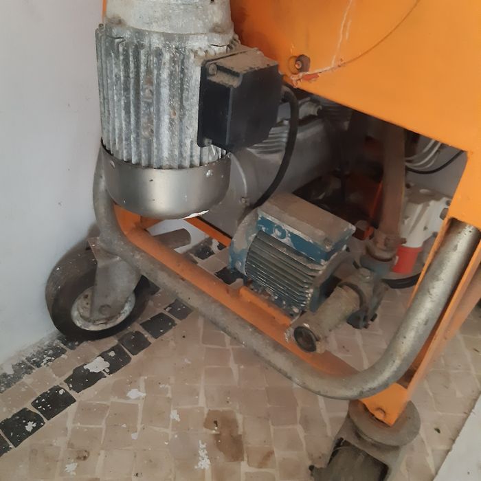 Máquina de Mistura "Mustang Mixer"