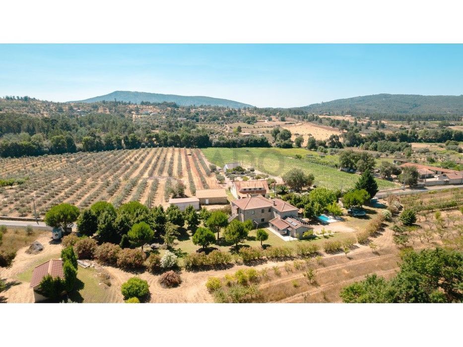 Charming V4 Villa in Serra da Pena – Sortelha.