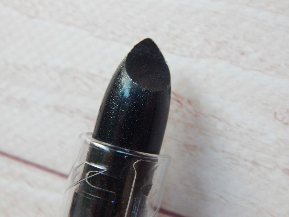 Чорна помада з блискітками глітер, рок панк готика