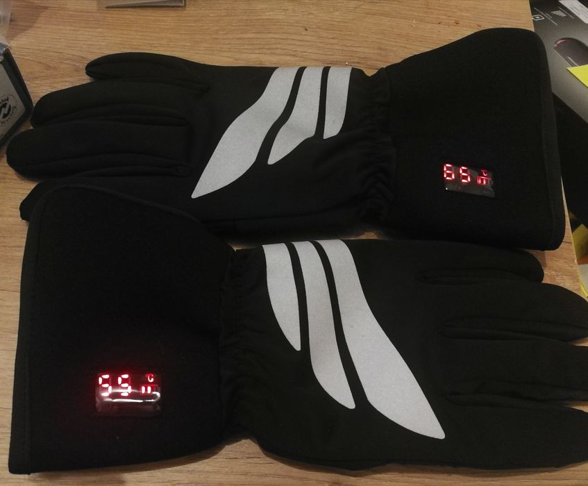 Rękawice narciarskie ocieplane podgrzewane