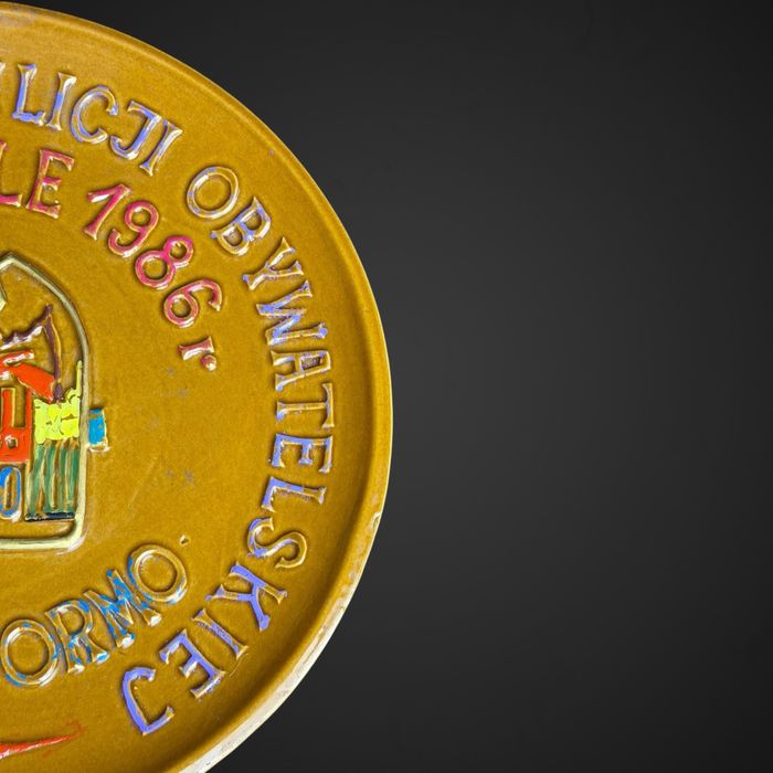 Talerz patera ceramika 40 Lat ORMO Białopole 1986r B5/101110