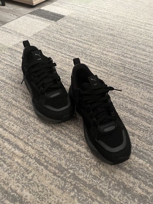 Кросівки пума в новому стані