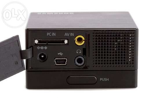 Samsung SP-H03 LED Projector425180749334456322
