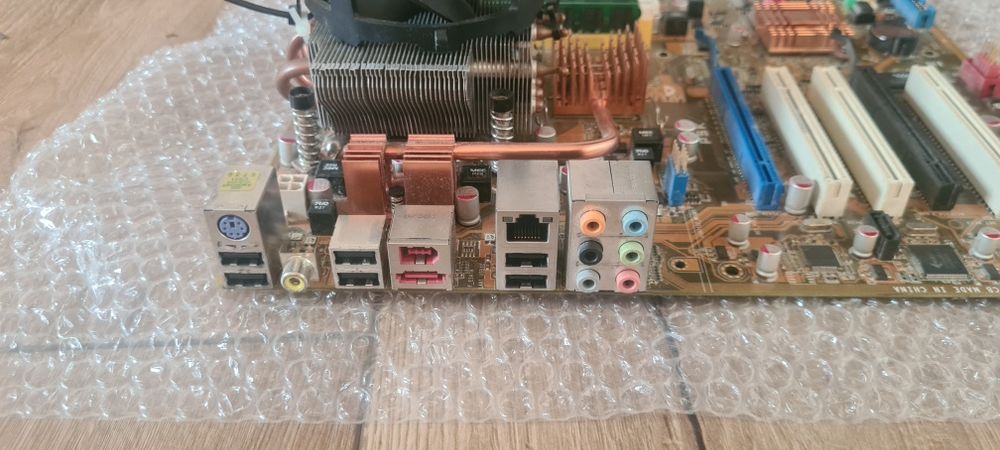 Płyta Asus P5K, 4x2GB RAM, Xeon E5450, chłodzenie