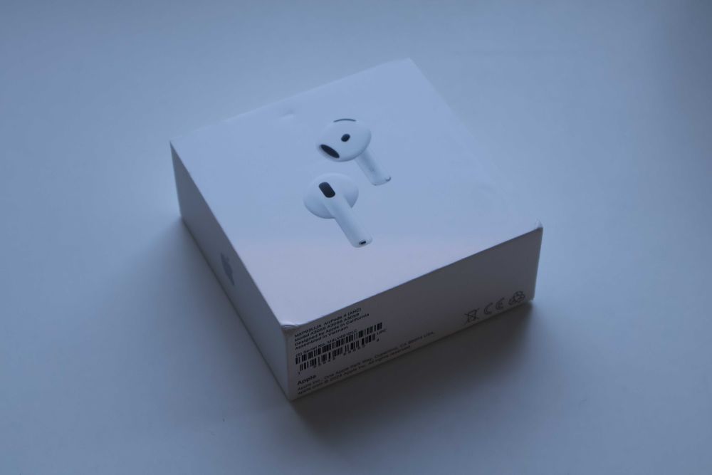 Оригінальні Навушники Apple AirPods 4 Active Noise Cancellation MXP93