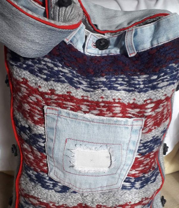 Saco tiracolo em lã e jeans