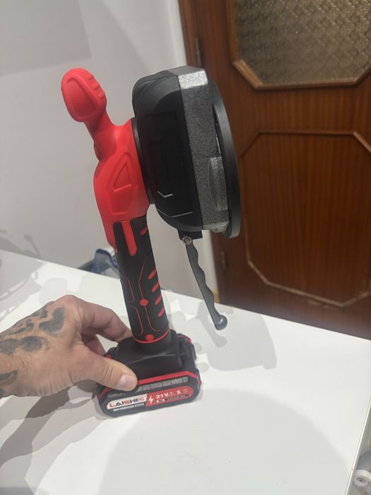 Maquina de nivelamento e ventosa