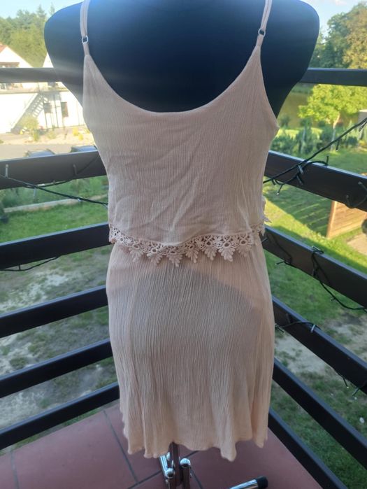 Letnia sukienka Cropp pudrowy róż