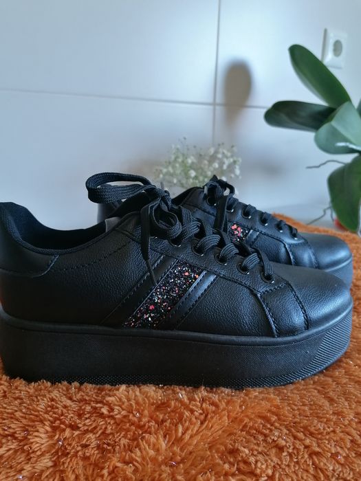 Tenis pretos novos número 38