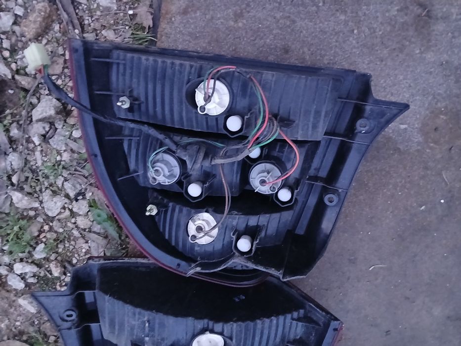 Faróis de em bom estado