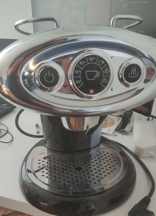 Ekspres do kawy illy Francis Francis X7.1