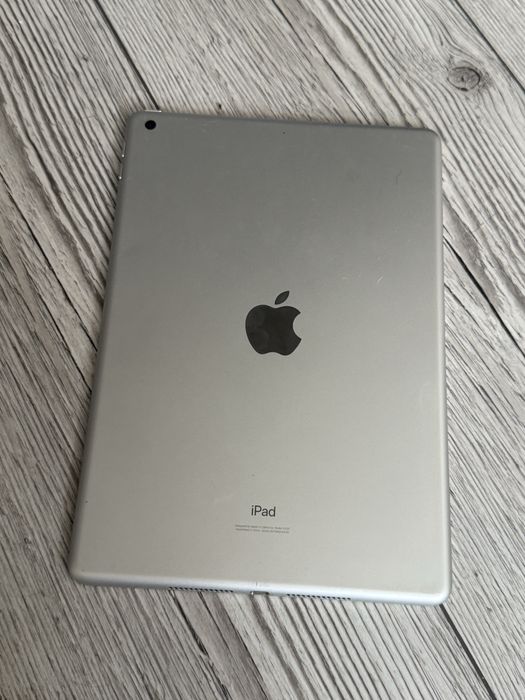 IPad 7th 2019 10.2 Silver 99% акум 32Gb WiFi