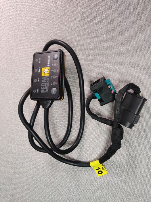 Pedal Commander PC10 Bluetooth – Контролер педалі газу для BMW