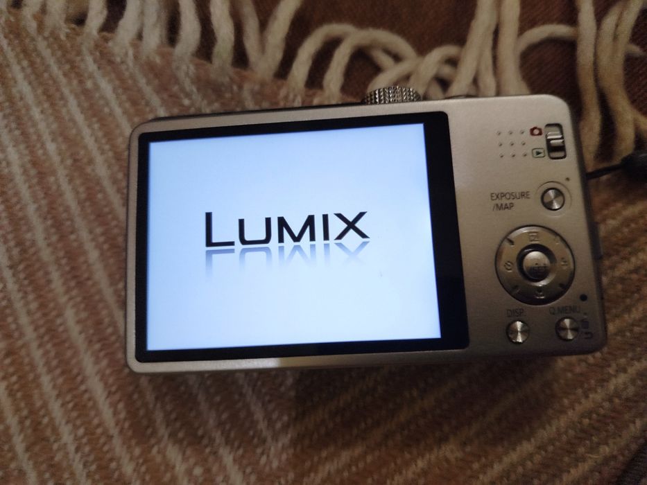 Легкий,компактний та зручний фотоапарат  Panasonic  Lumix TZ30
