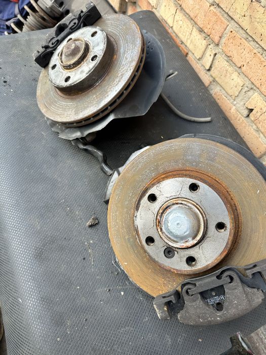 Ступицы в сборе Bmw e46 1.9 бенз