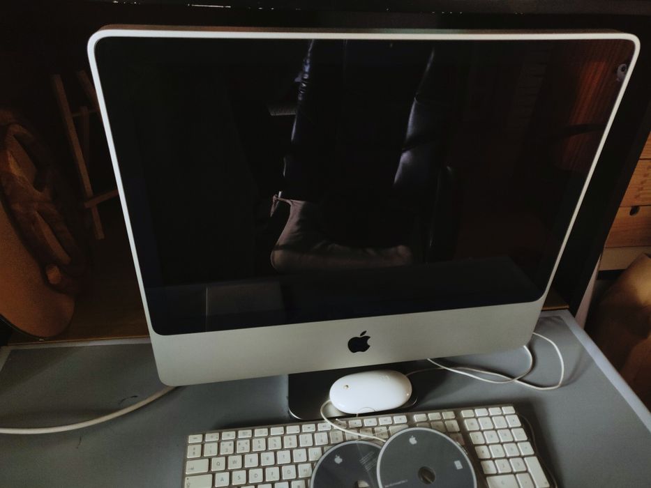 iMac 2008, 21,5"