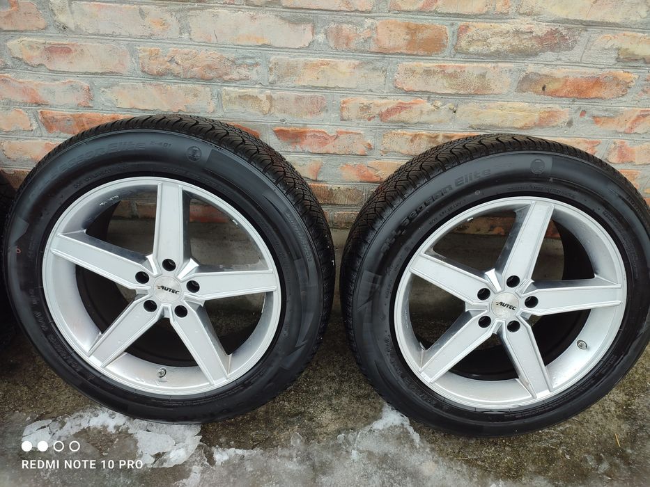 Продам колеса в зборі 5*114.3 резина 235*55*18