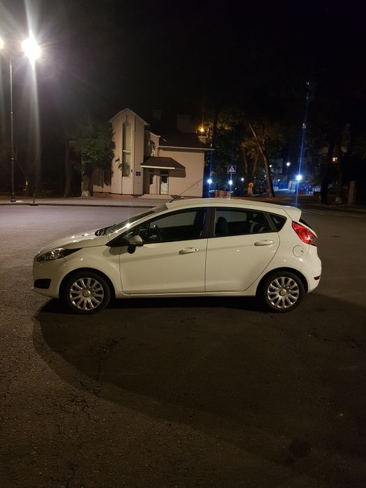 FORD FIESTA 2016 VIN WF0DXXGAKDGY82758 фото оголошення 2 з 8