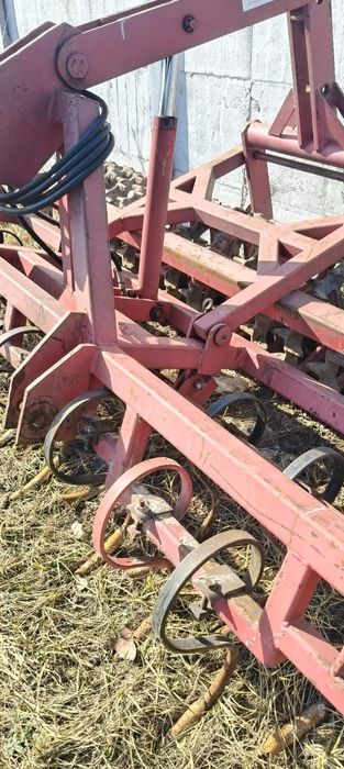 Продам предпосівний культиватор 3м