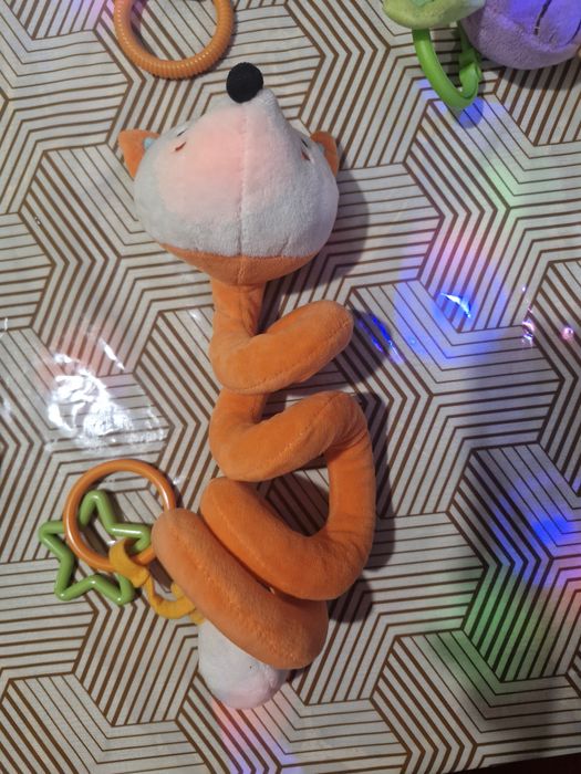 Іграшки в колиску погремушки , брязкальця